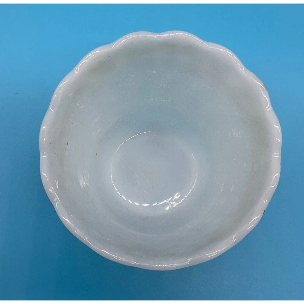 Vintage White Milk Glass Hobnail Vase Planter 4.5